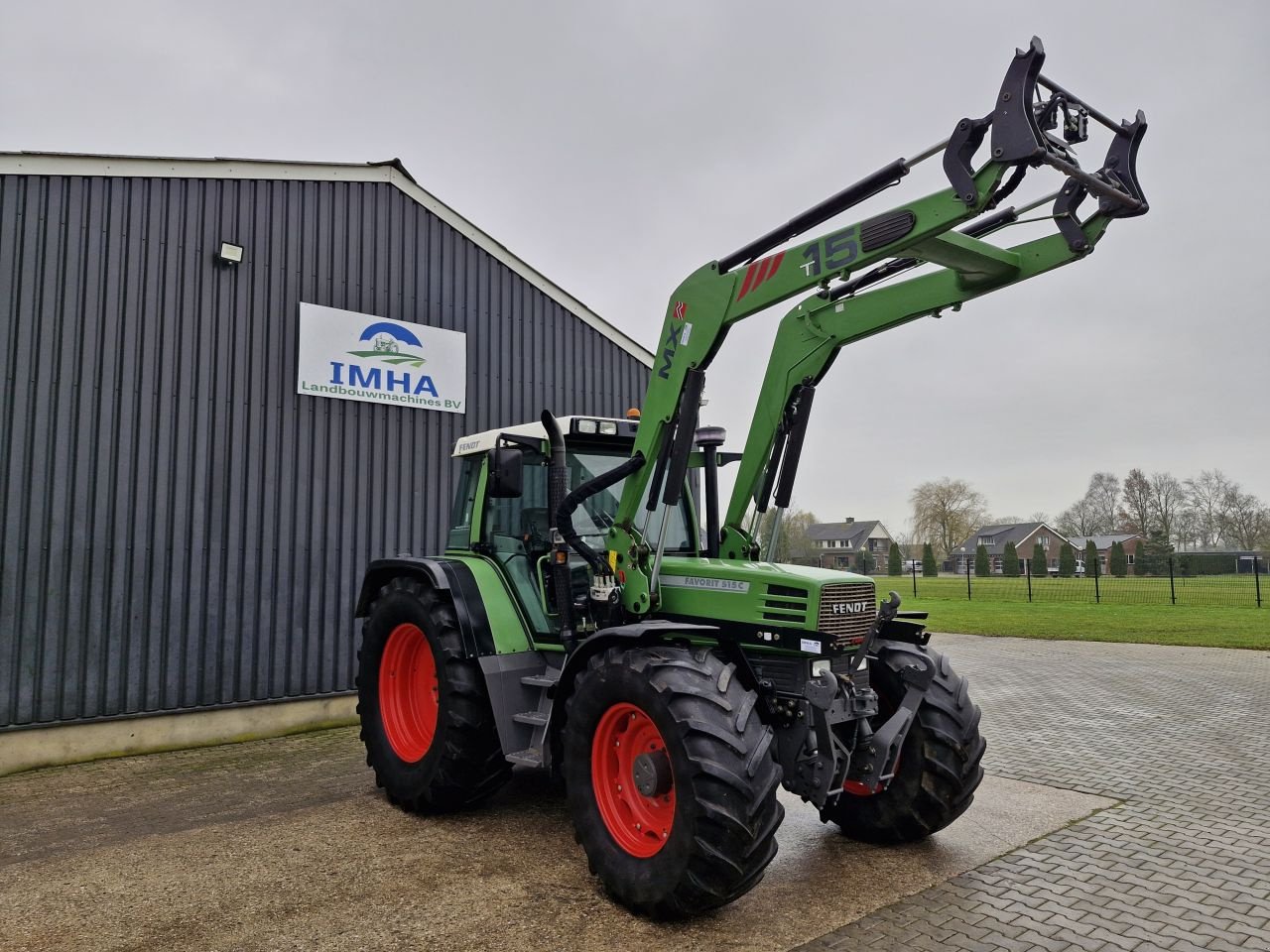 Traktor des Typs Fendt 515C, Gebrauchtmaschine in Daarle (Bild 2)