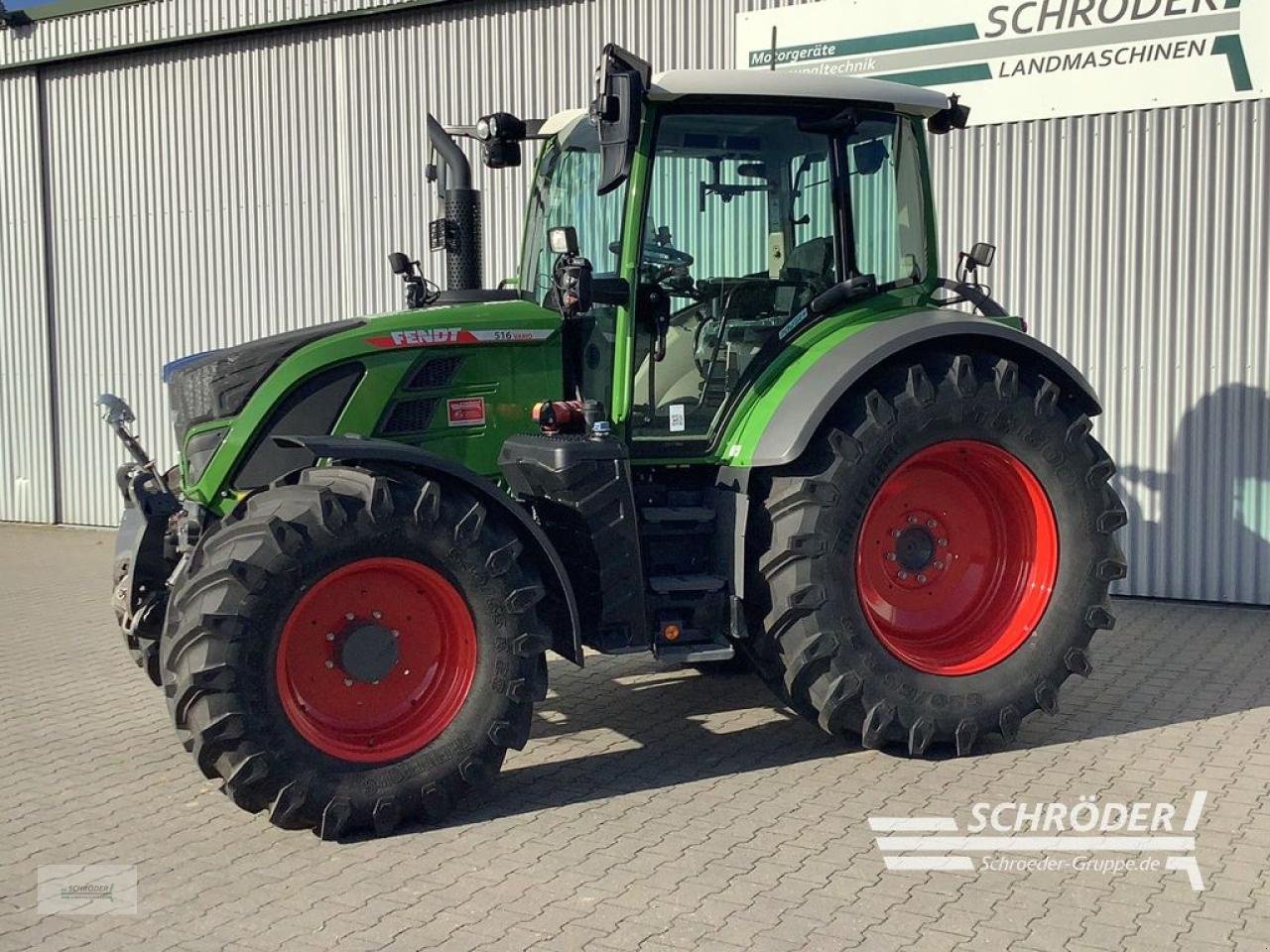 Traktor van het type Fendt 516 VARIO GEN3 POWER PLUS, Neumaschine in Schwarmstedt (Foto 2)