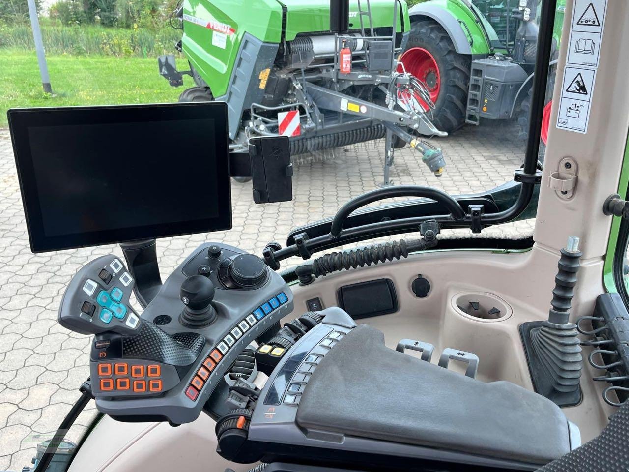 Traktor van het type Fendt 516 Vario Gen3 Power Plus, Gebrauchtmaschine in Coppenbruegge (Foto 7)