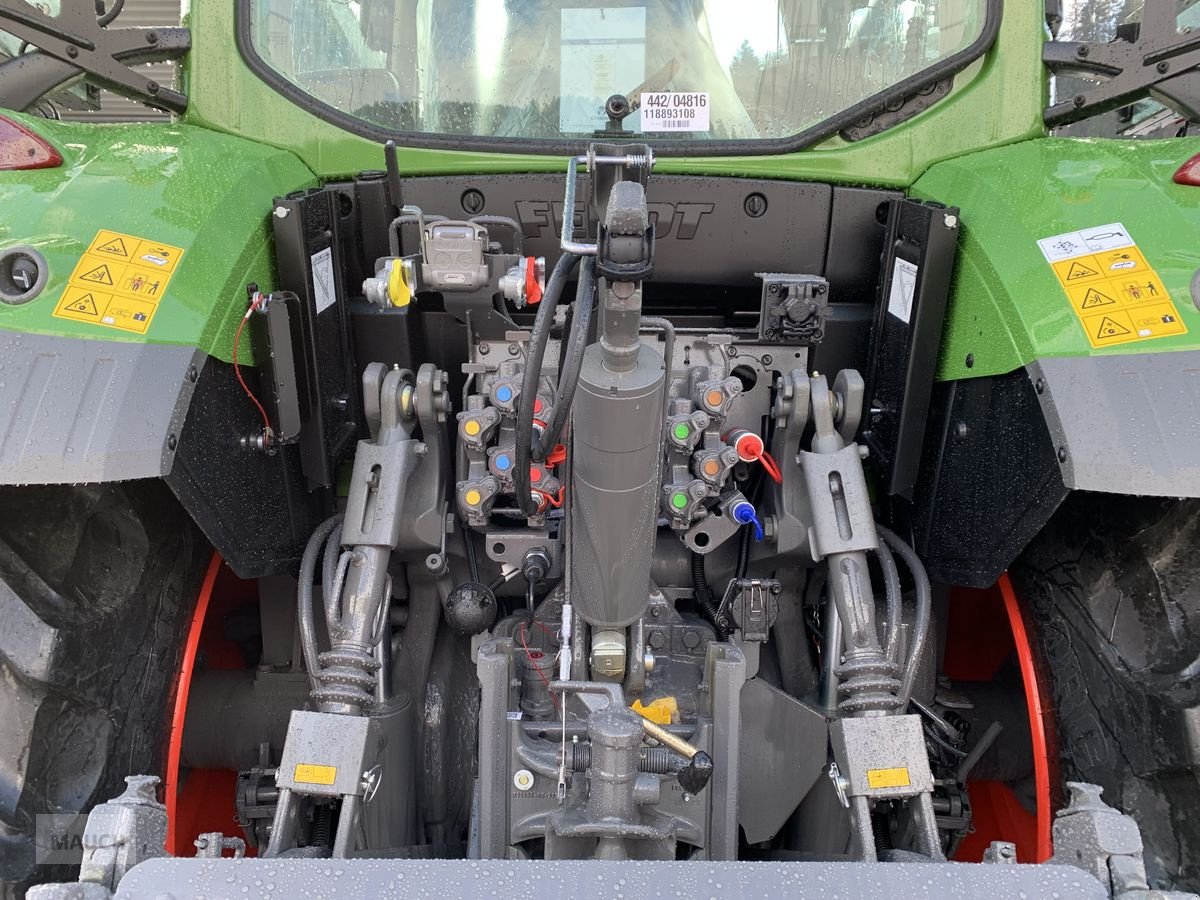 Traktor van het type Fendt 516 Vario Gen3 Profi Setting 2, Neumaschine in Eben (Foto 8)