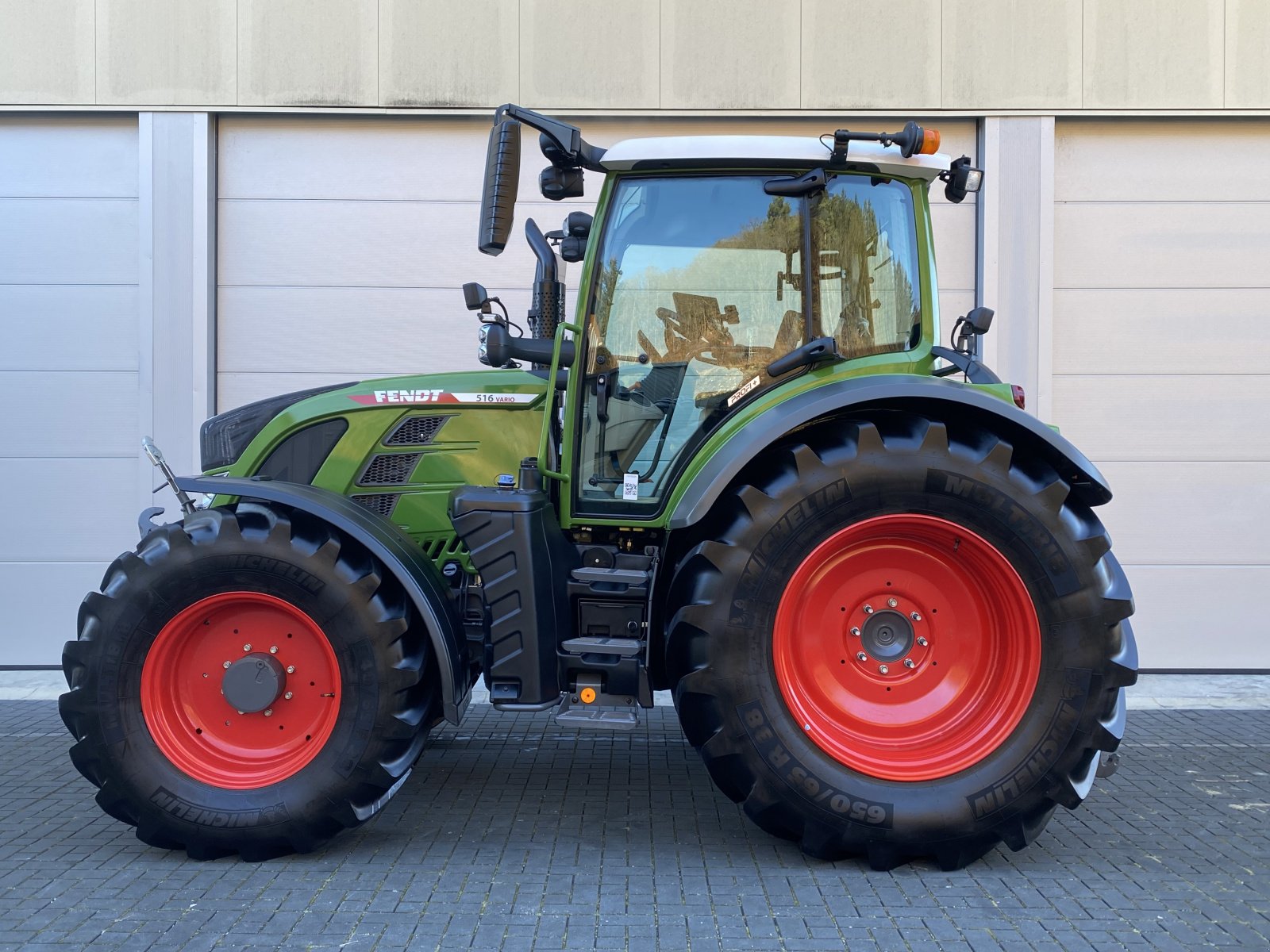 Traktor типа Fendt 516 Vario Gen.3 Profi+ Setting2 mit RTK, Infotainment, 158 Ltr., Gebrauchtmaschine в Weigendorf (Фотография 14)