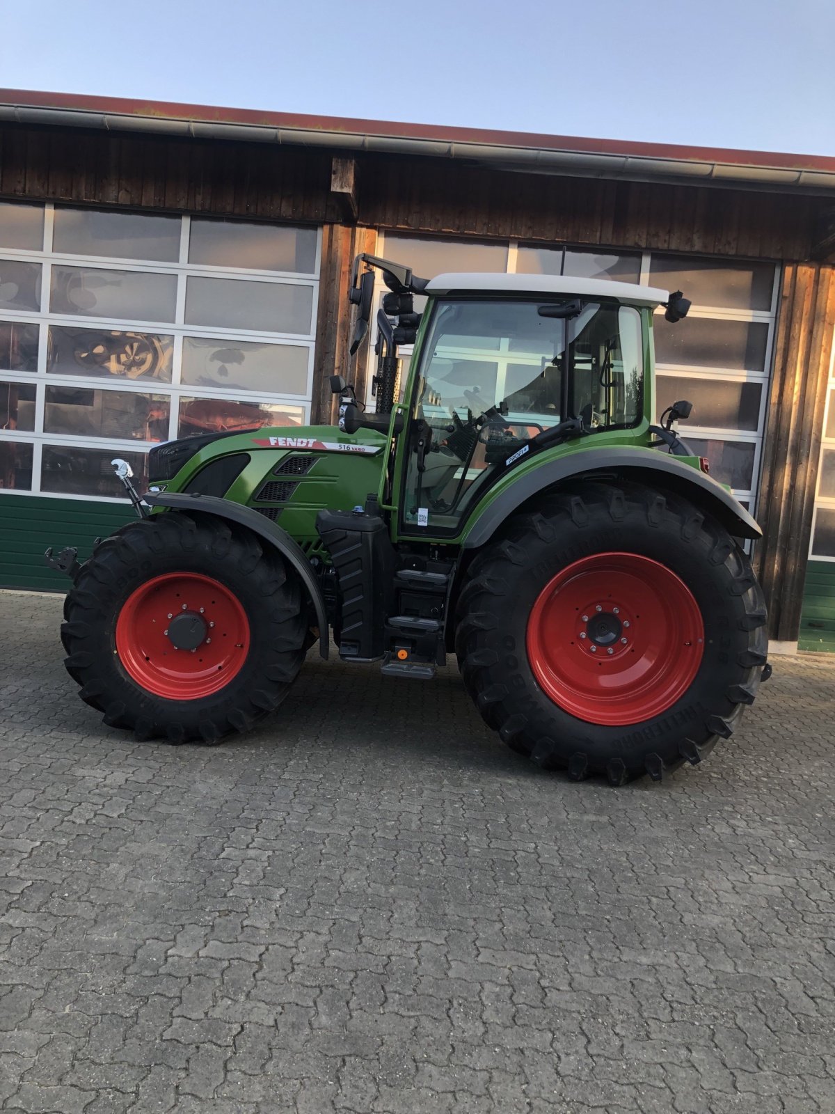 Traktor a típus Fendt 516 Vario Gen.3 Profi+ Setting2 mit RTK, Neumaschine ekkor: Weigendorf (Kép 3)