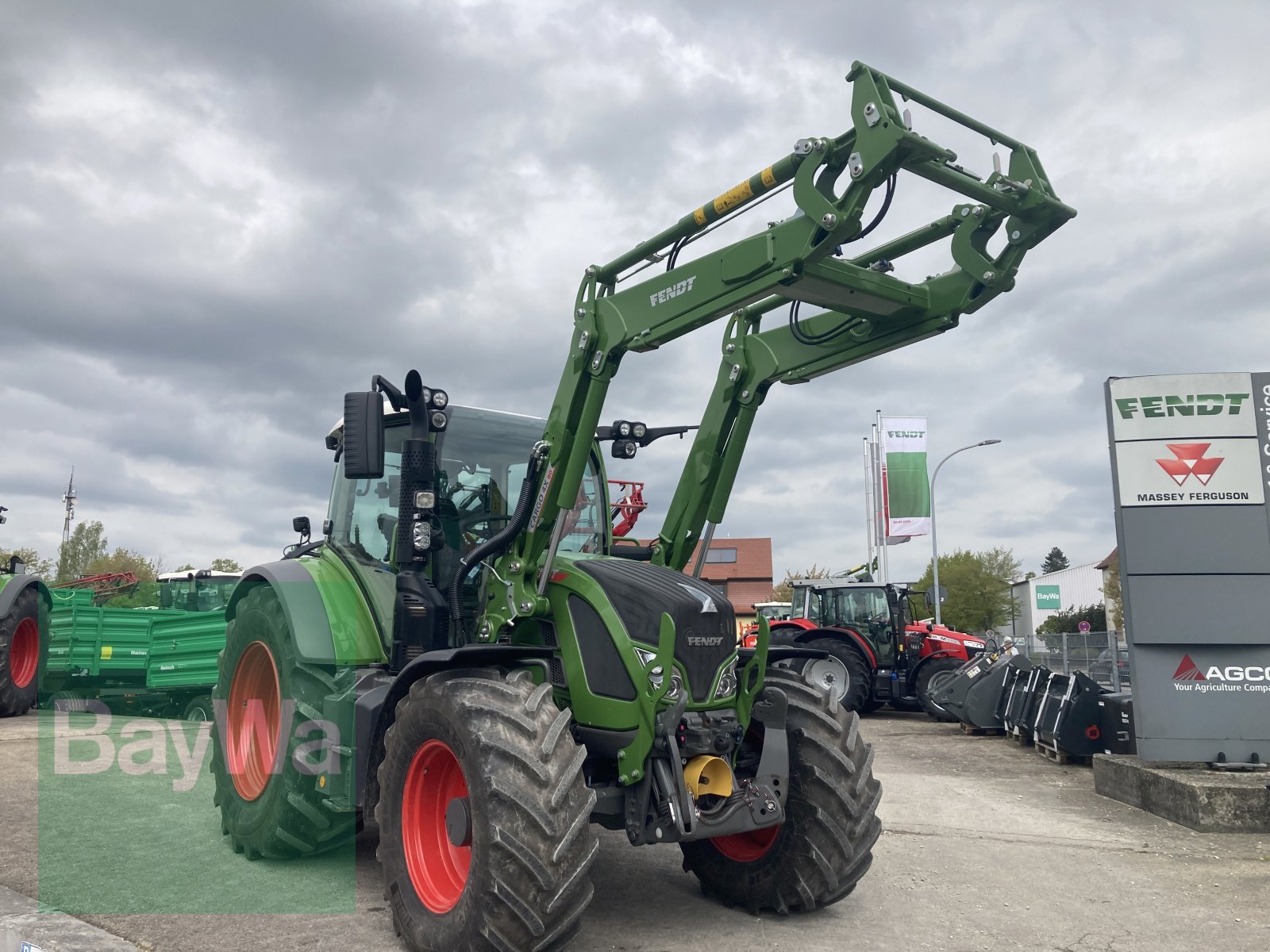 Traktor des Typs Fendt 516 Vario Gen3 ProfiPlus RTK + Cargo 4X80, Gebrauchtmaschine in Dinkelsbühl (Bild 2)