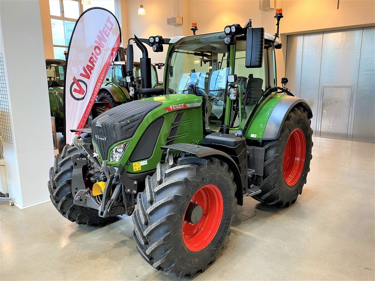 Traktor of the type Fendt 516 Vario (MY21), Neumaschine in Wallern (Picture 1)