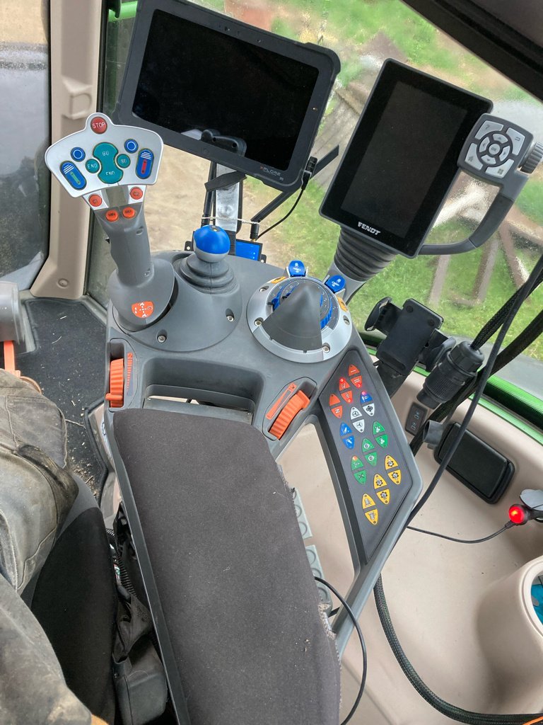 Traktor a típus Fendt 516 VARIO POWER +, Gebrauchtmaschine ekkor: MONTLUCON (Kép 6)