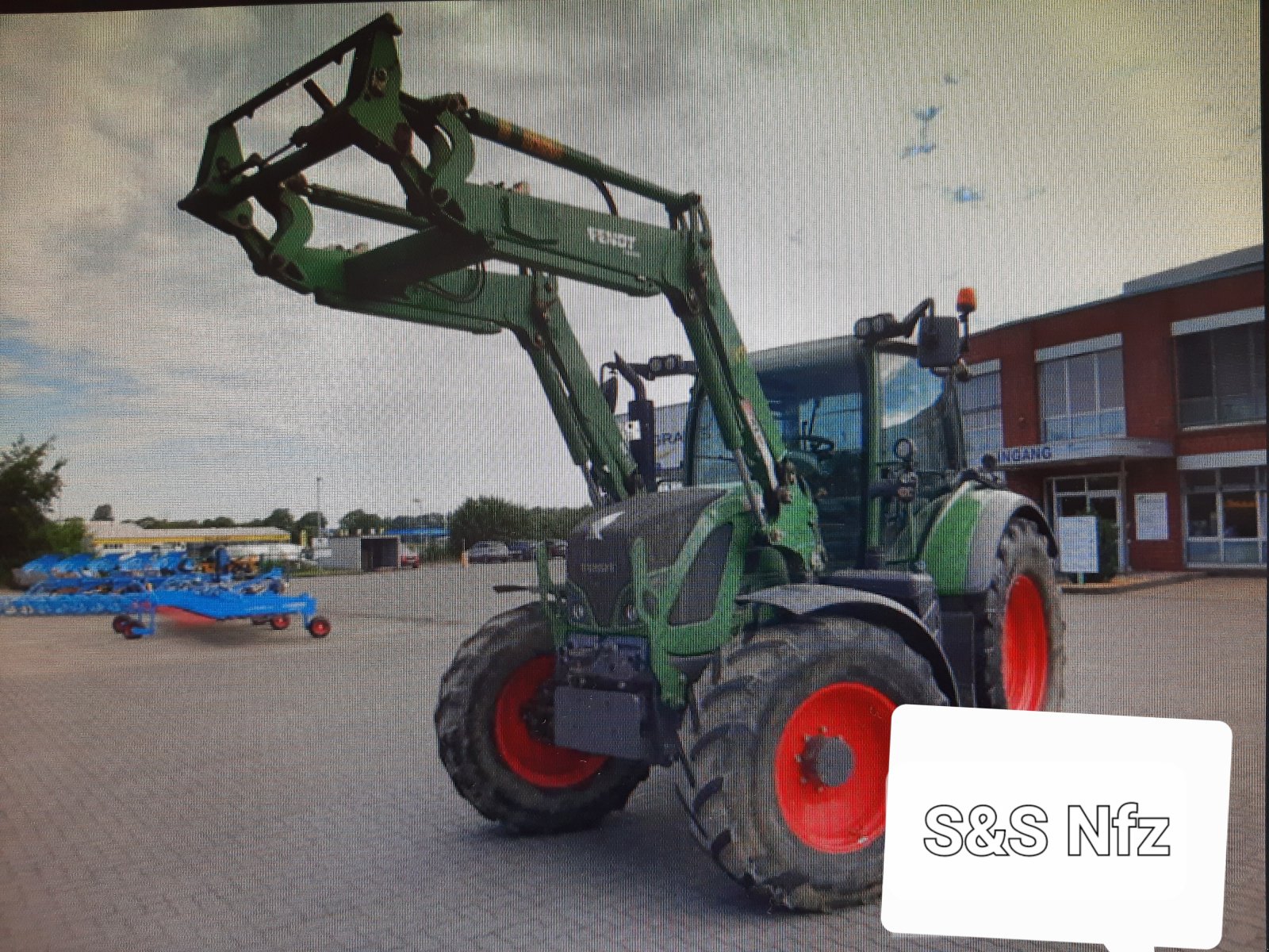 Traktor van het type Fendt 516 Vario Power, Gebrauchtmaschine in Böbrach (Foto 1)