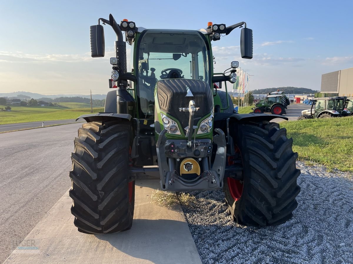 Traktor des Typs Fendt 516 Vario Profi+ FendtONE, Neumaschine in Niederkappel (Bild 2)