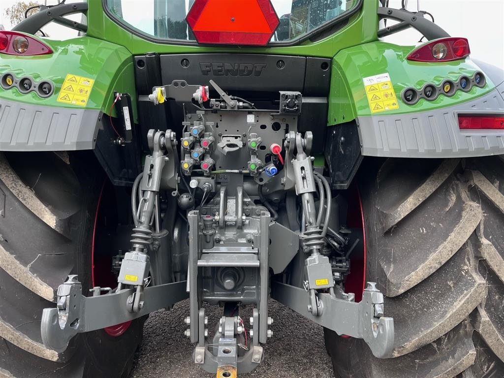 Traktor типа Fendt 516 Vario Profi Plus kun kørt 75 timer, Gebrauchtmaschine в Sakskøbing (Фотография 4)