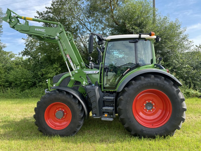 Traktor типа Fendt 516 Vario Profi Plus S4 RTK mit Gewährleistung "kein Fendt One", Gebrauchtmaschine в Parkstetten (Фотография 1)