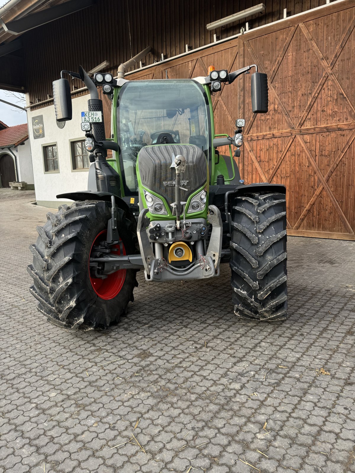 Traktor of the type Fendt 516 Vario Profi Plus S4, Gebrauchtmaschine in Kelheim (Picture 4)