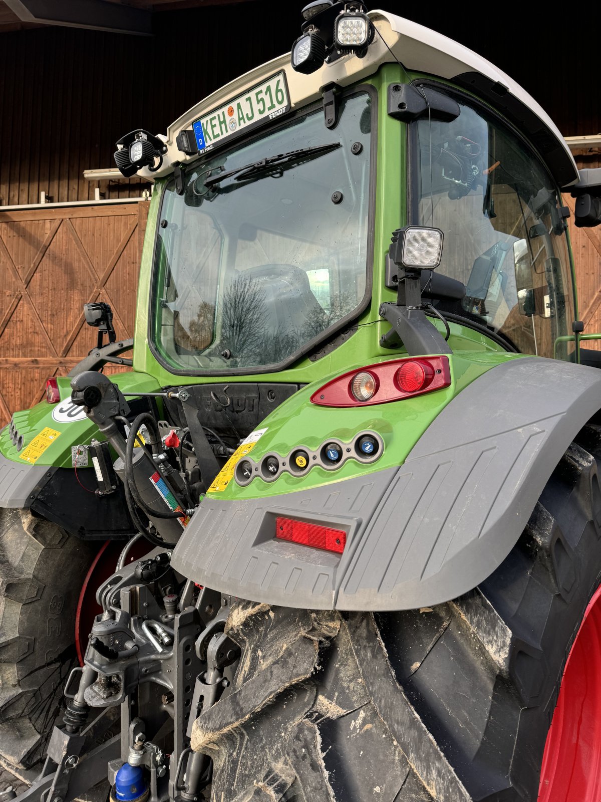 Traktor of the type Fendt 516 Vario Profi Plus S4, Gebrauchtmaschine in Kelheim (Picture 8)