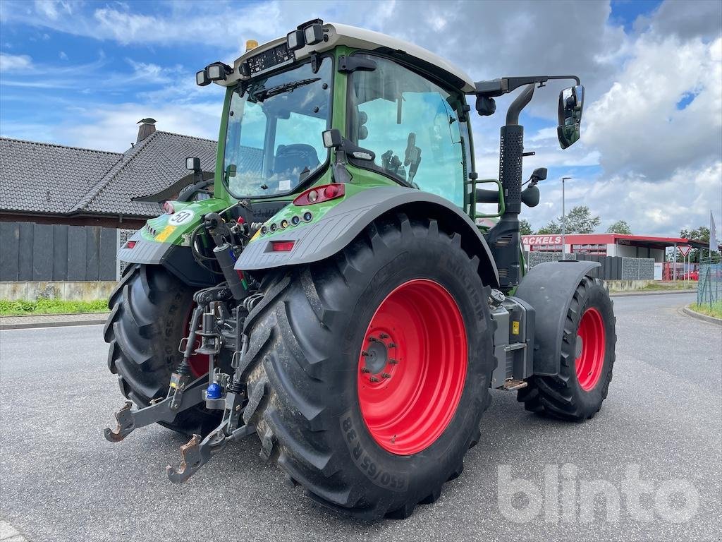 Traktor des Typs Fendt 516 Vario Profi Plus, Gebrauchtmaschine in Düsseldorf (Bild 3)