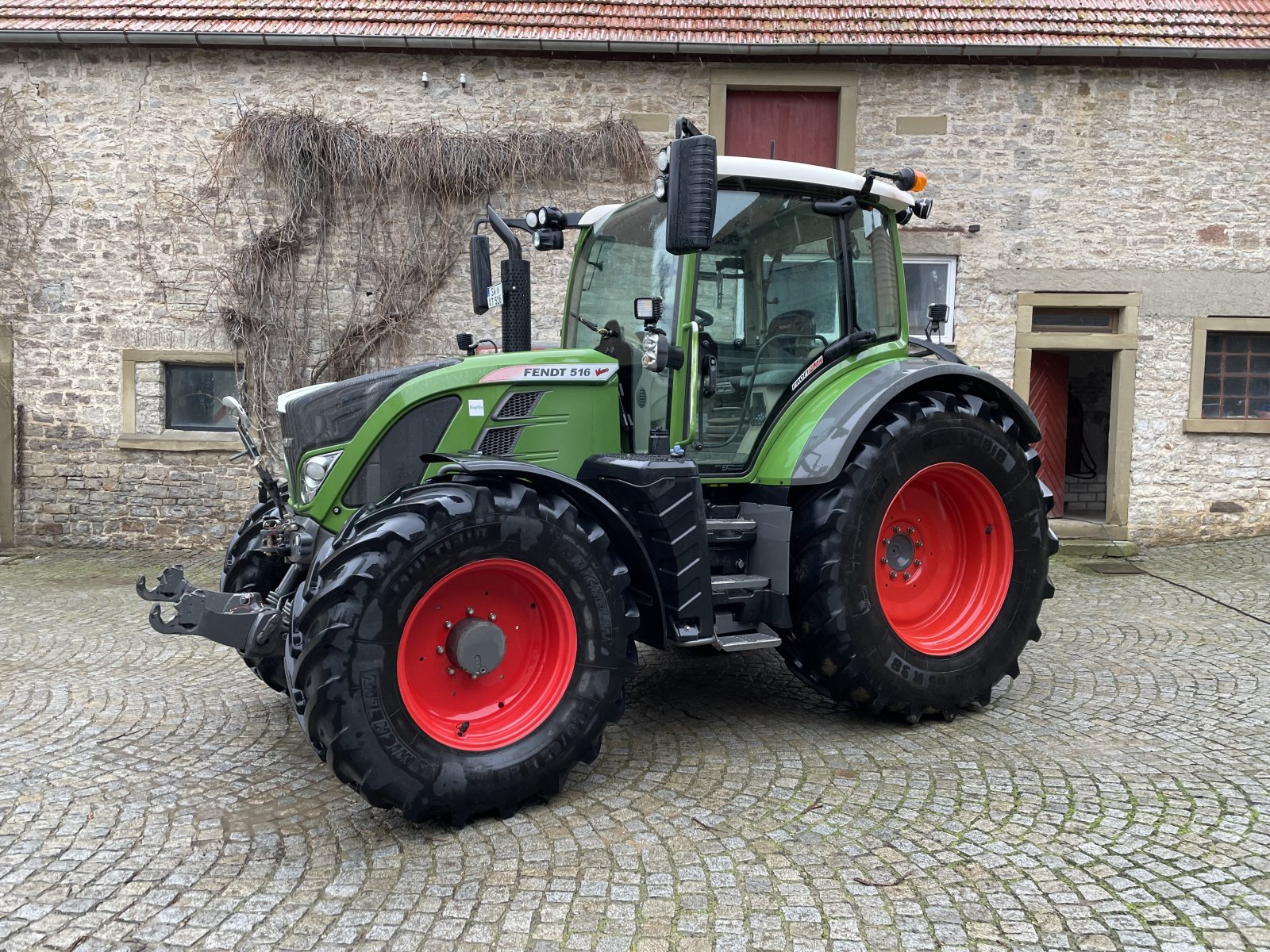 Traktor типа Fendt 516 Vario Profi Plus, Gebrauchtmaschine в Wipfeld (Фотография 2)