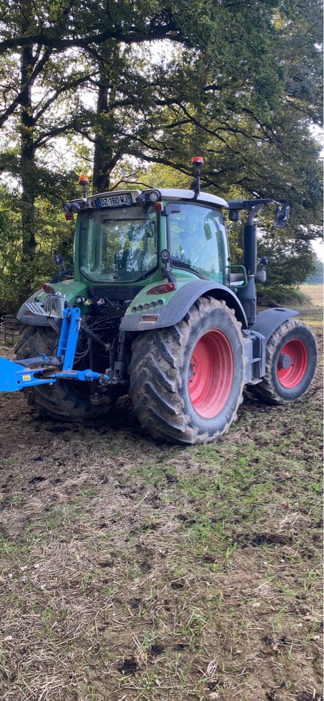 Traktor des Typs Fendt 516 VARIO PROFI, Gebrauchtmaschine in UZERCHE (Bild 3)