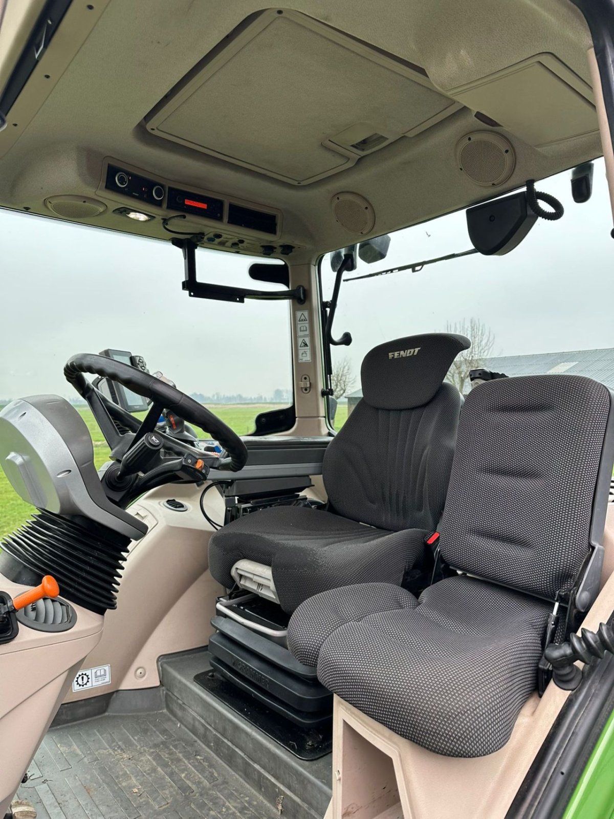 Traktor des Typs Fendt 516 Vario Profi, Gebrauchtmaschine in zwolle (Bild 5)