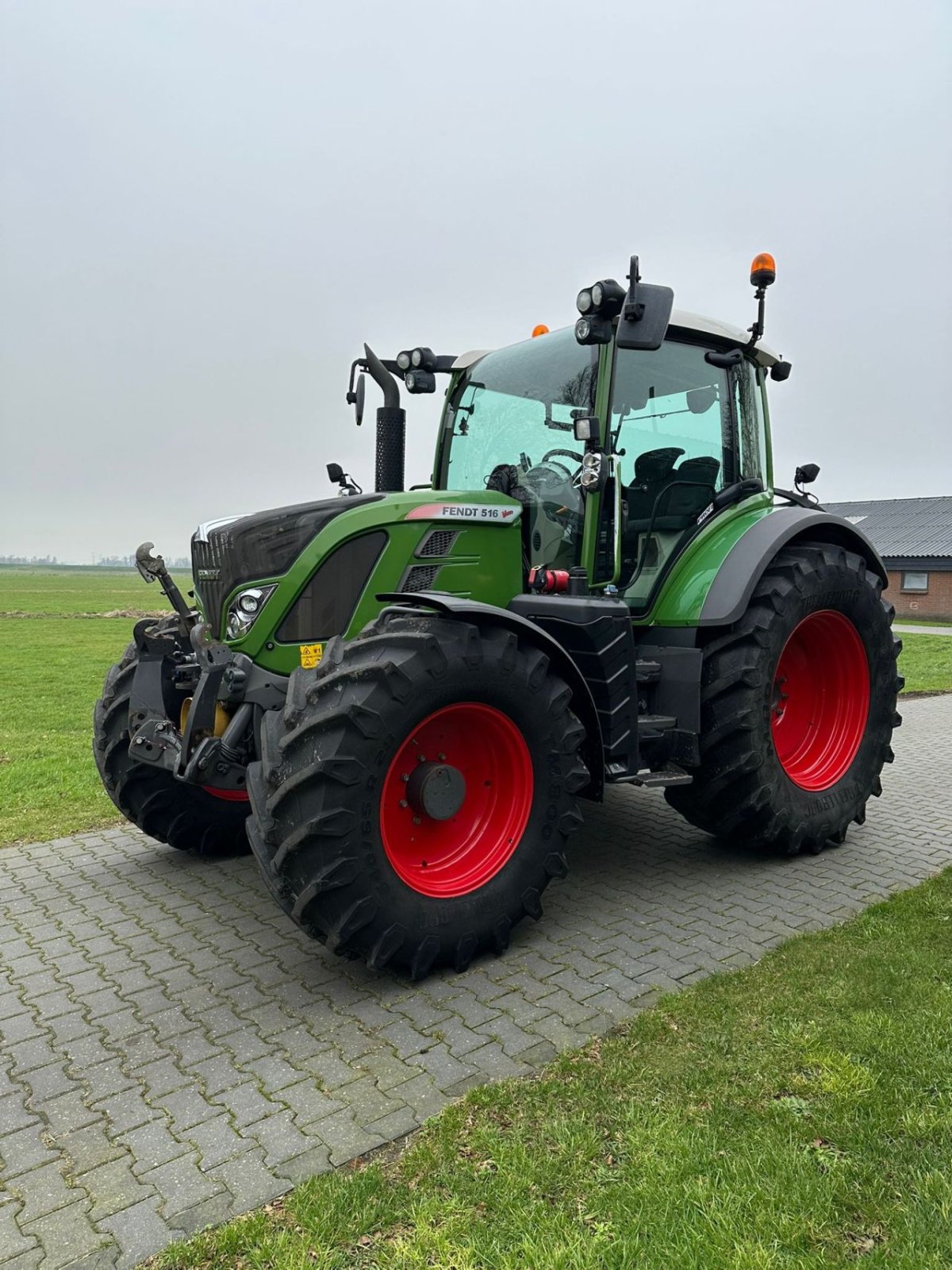 Traktor des Typs Fendt 516 Vario Profi, Gebrauchtmaschine in zwolle (Bild 1)