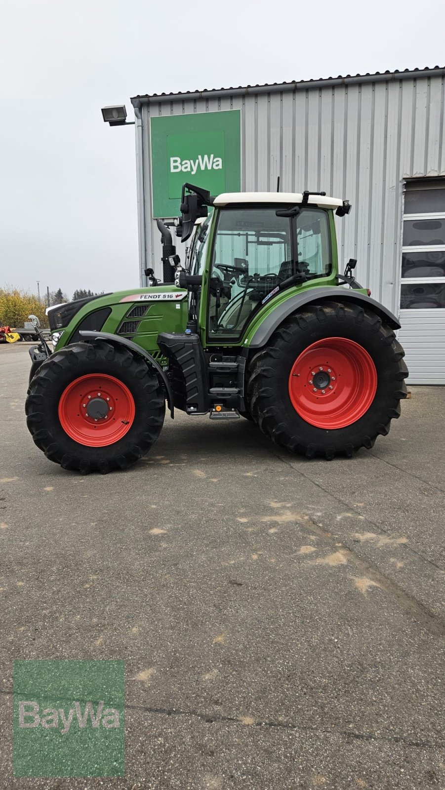 Traktor типа Fendt 516 Vario ProfiPlus S4 RTK Spurführung, Gebrauchtmaschine в Gunzenhausen (Фотография 4)