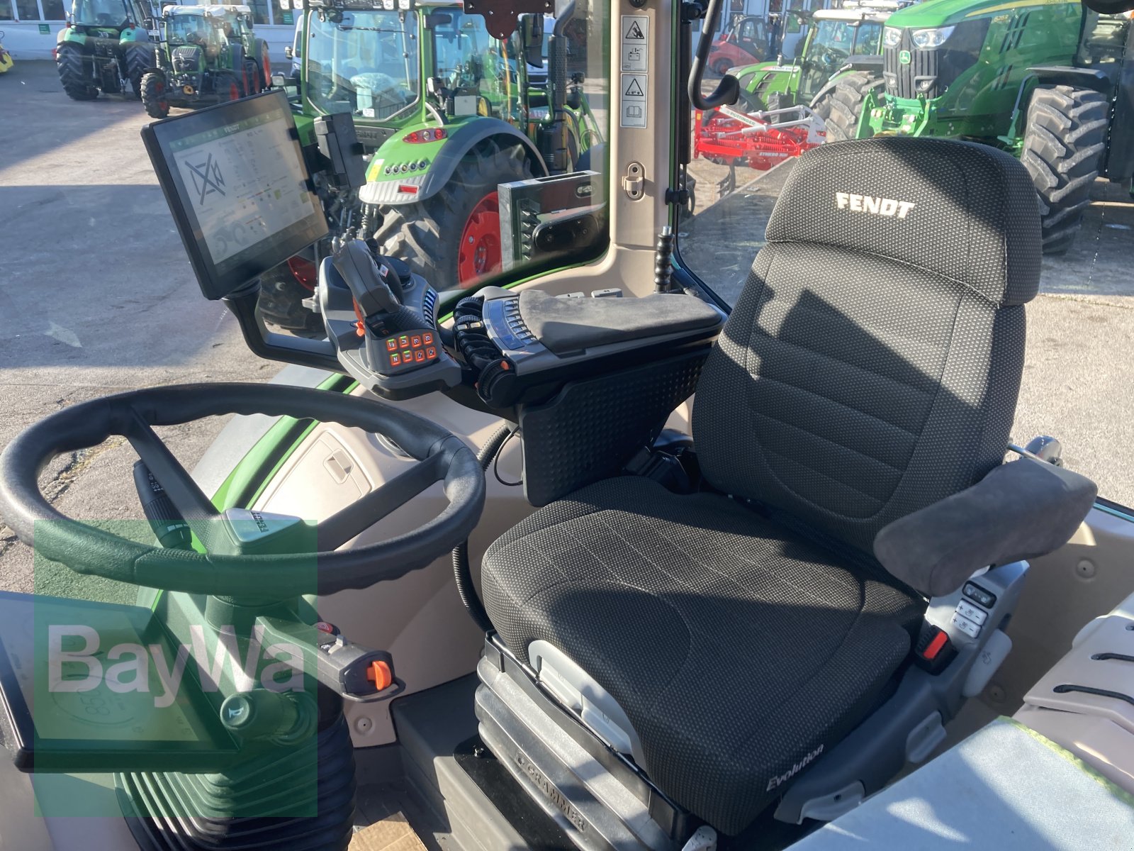 Traktor of the type Fendt 516 Vario ProfiPlus Setting 2 Gen3 RTK, Gebrauchtmaschine in Dinkelsbühl (Picture 16)