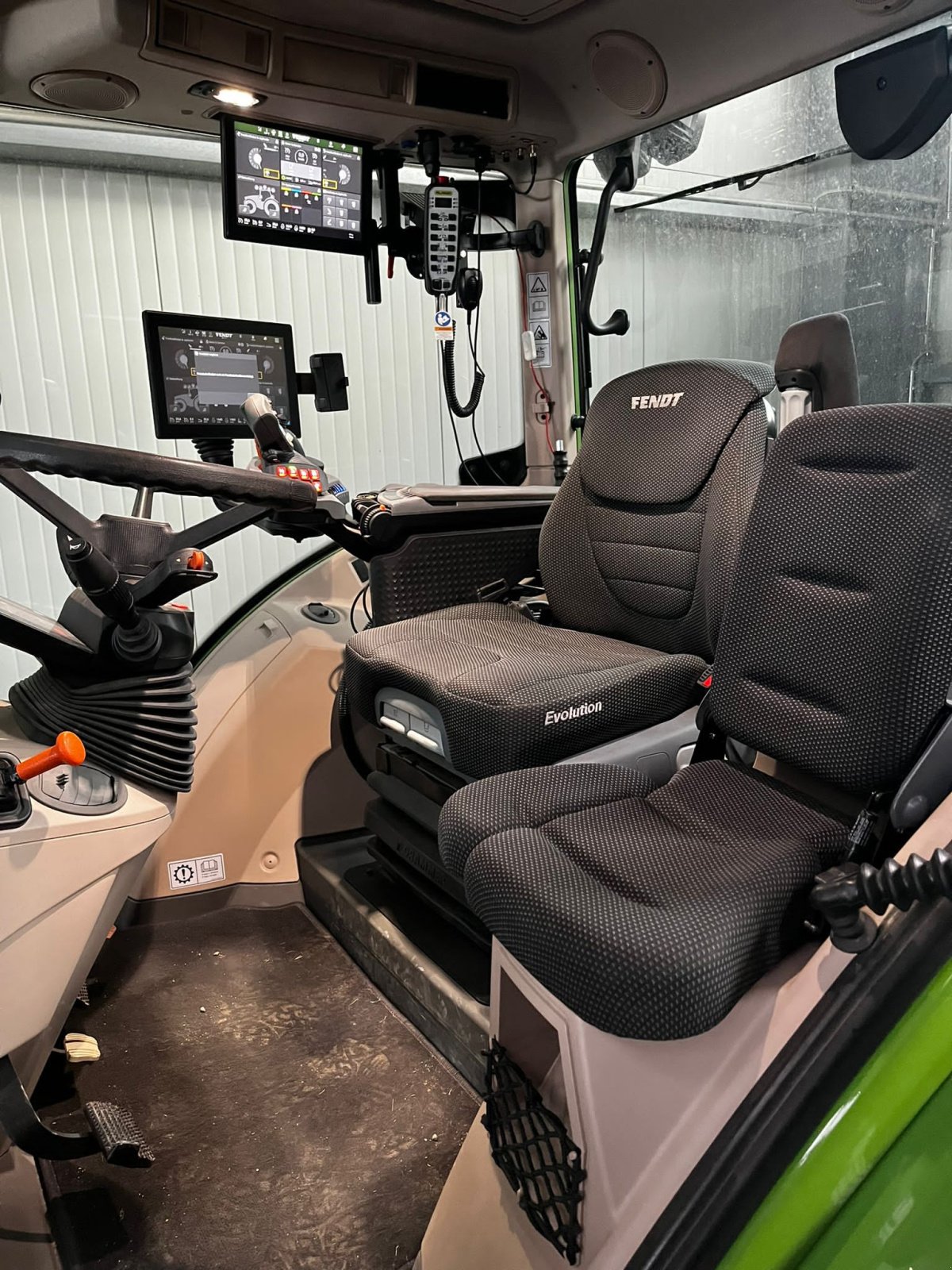 Traktor typu Fendt 516 Vario ProfiPlus, Gebrauchtmaschine w Donaueschingen (Zdjęcie 3)