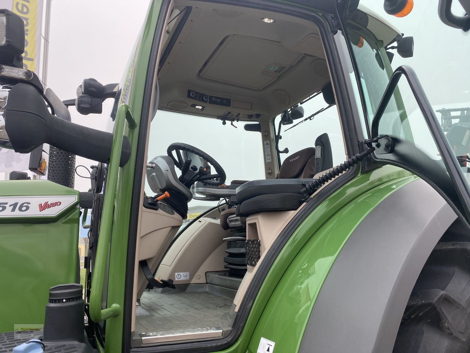 Traktor Türe ait Fendt 516 Vario ProfiPlus, Gebrauchtmaschine içinde Senftenbach (resim 5)