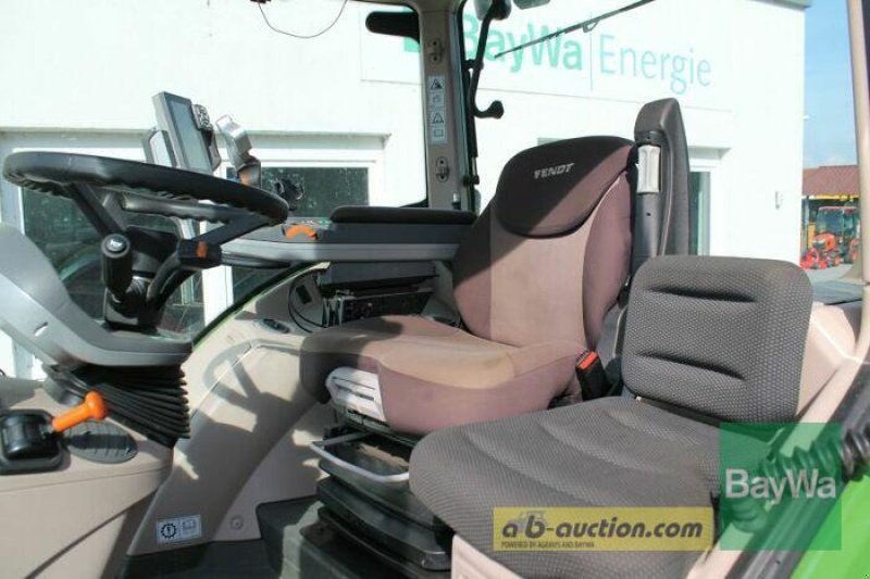 Traktor des Typs Fendt 516 VARIO S4 POWER, Gebrauchtmaschine in Straubing (Bild 8)