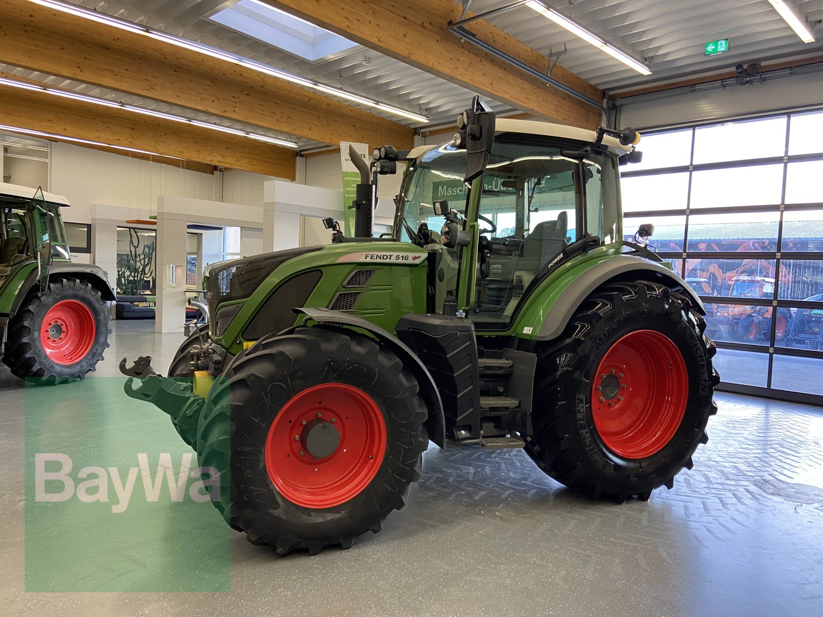 Traktor типа Fendt 516 Vario S4 Power, Gebrauchtmaschine в Bamberg (Фотография 3)