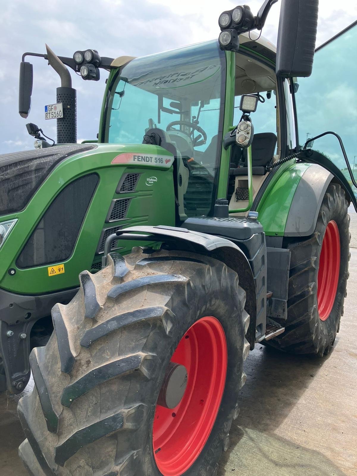 Traktor des Typs Fendt 516 Vario S4 ProfiPlus, Gebrauchtmaschine in Hillerse (Bild 2)