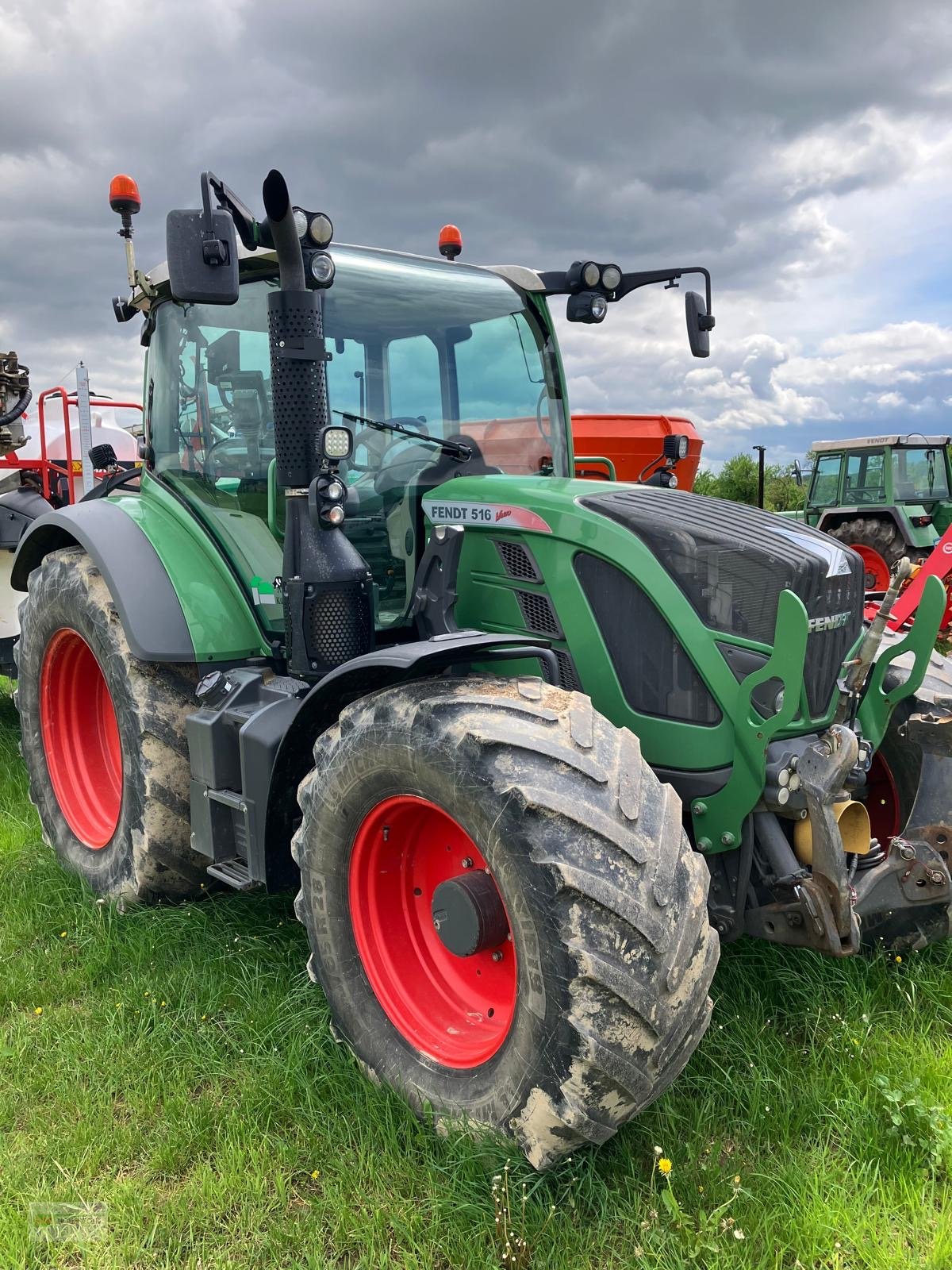 Traktor van het type Fendt 516 Vario SCR Power, Gebrauchtmaschine in Waldenburg (Foto 2)