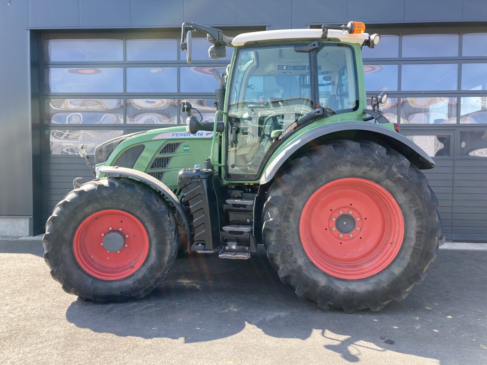 Traktor typu Fendt 516 Vario SCR Profi Plus, Gebrauchtmaschine v Wülfershausen an der Saale (Obrázok 18)