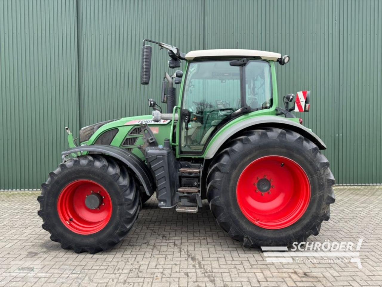 Traktor от тип Fendt 516 VARIO SCR PROFI PLUS, Gebrauchtmaschine в Twistringen (Снимка 2)