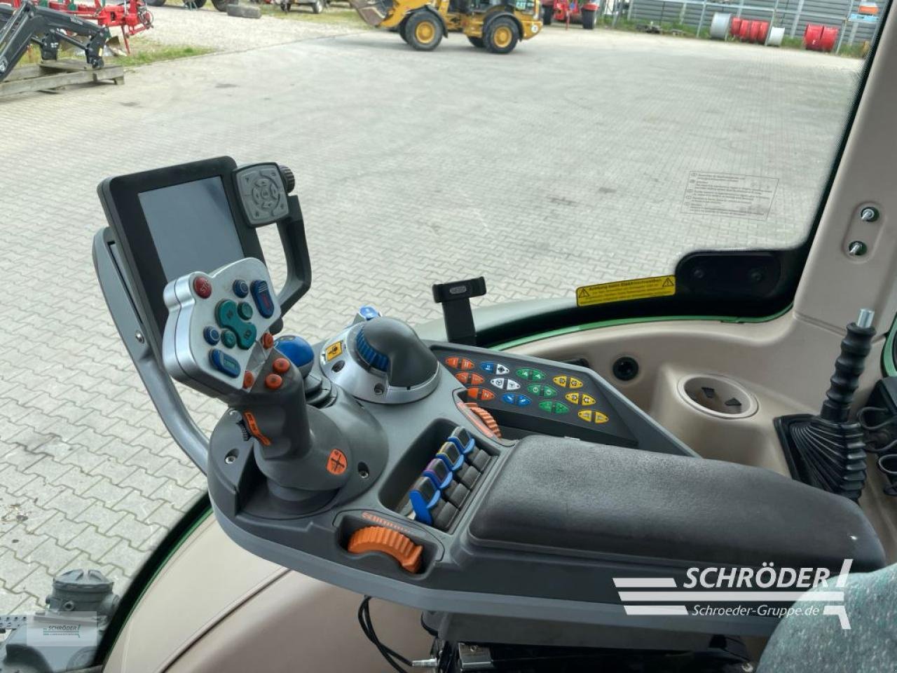 Traktor от тип Fendt 516 VARIO SCR PROFI, Gebrauchtmaschine в Wildeshausen (Снимка 16)