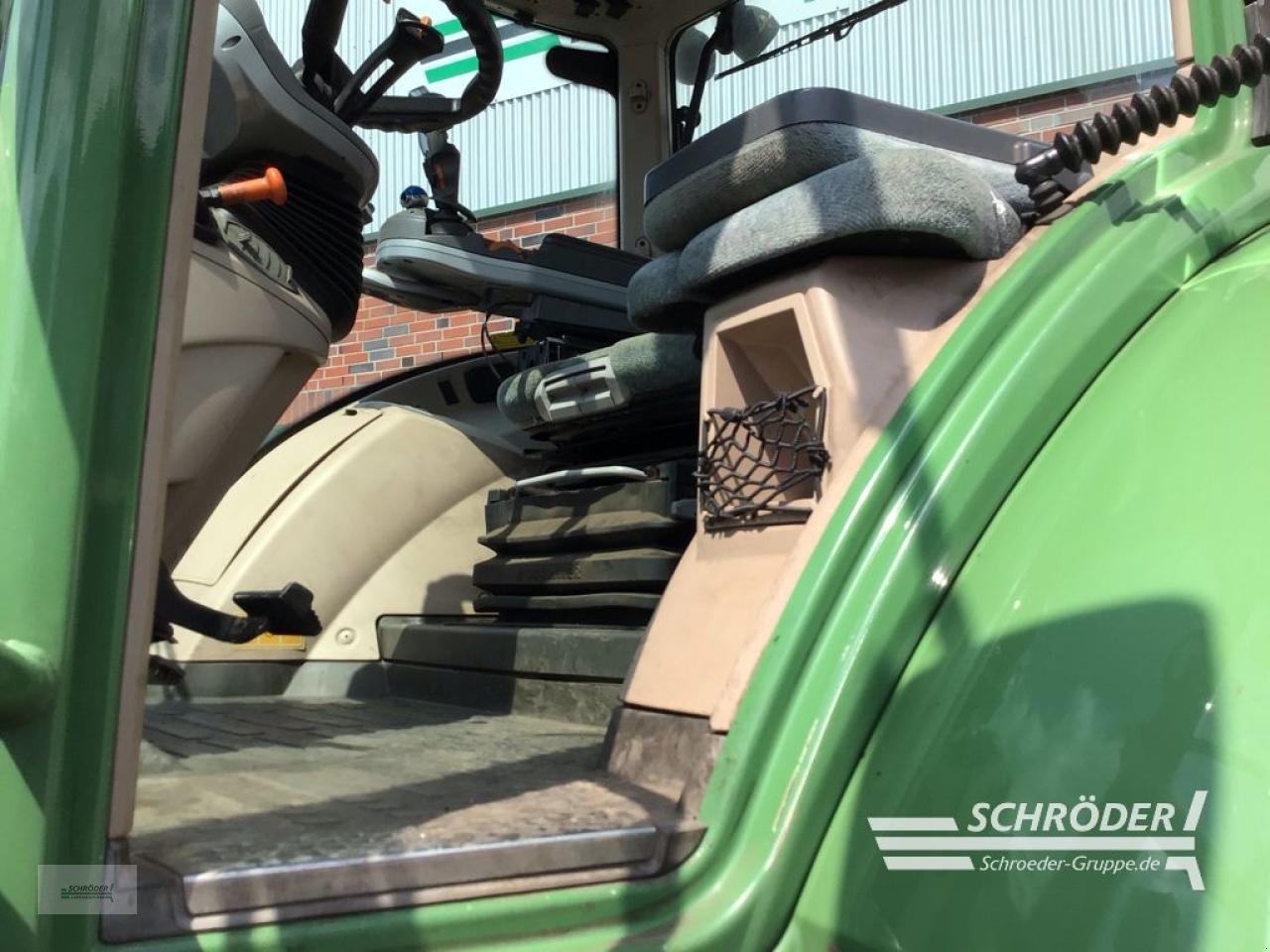 Traktor типа Fendt 516 VARIO SCR PROFI, Gebrauchtmaschine в Friedland (Фотография 18)