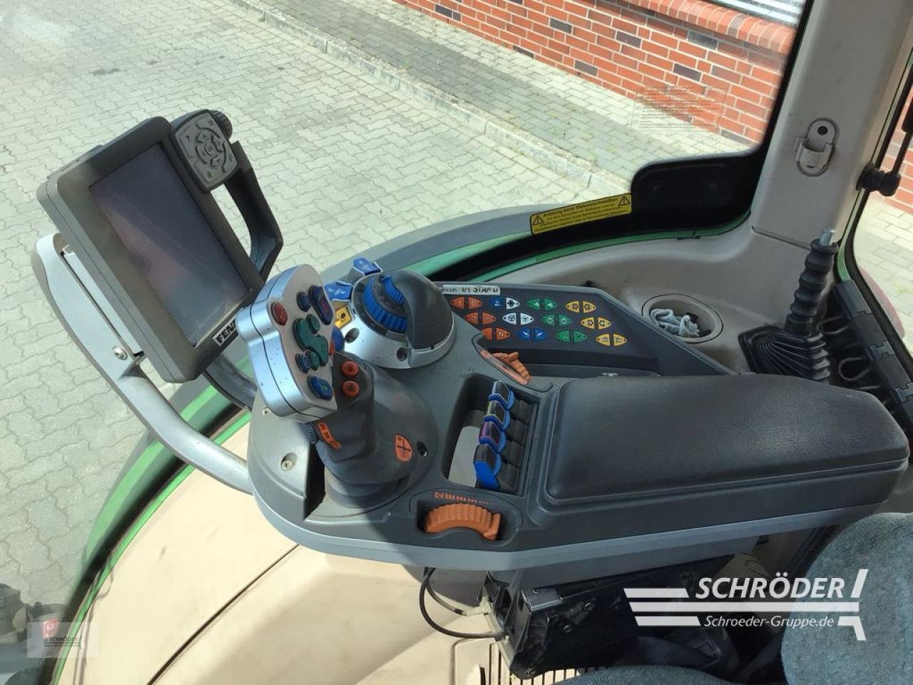 Traktor des Typs Fendt 516 VARIO SCR PROFI, Gebrauchtmaschine in Friedland (Bild 22)