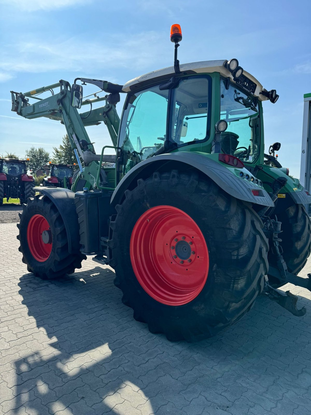 Traktor des Typs Fendt 516 Vario, Gebrauchtmaschine in Bevern (Bild 4)