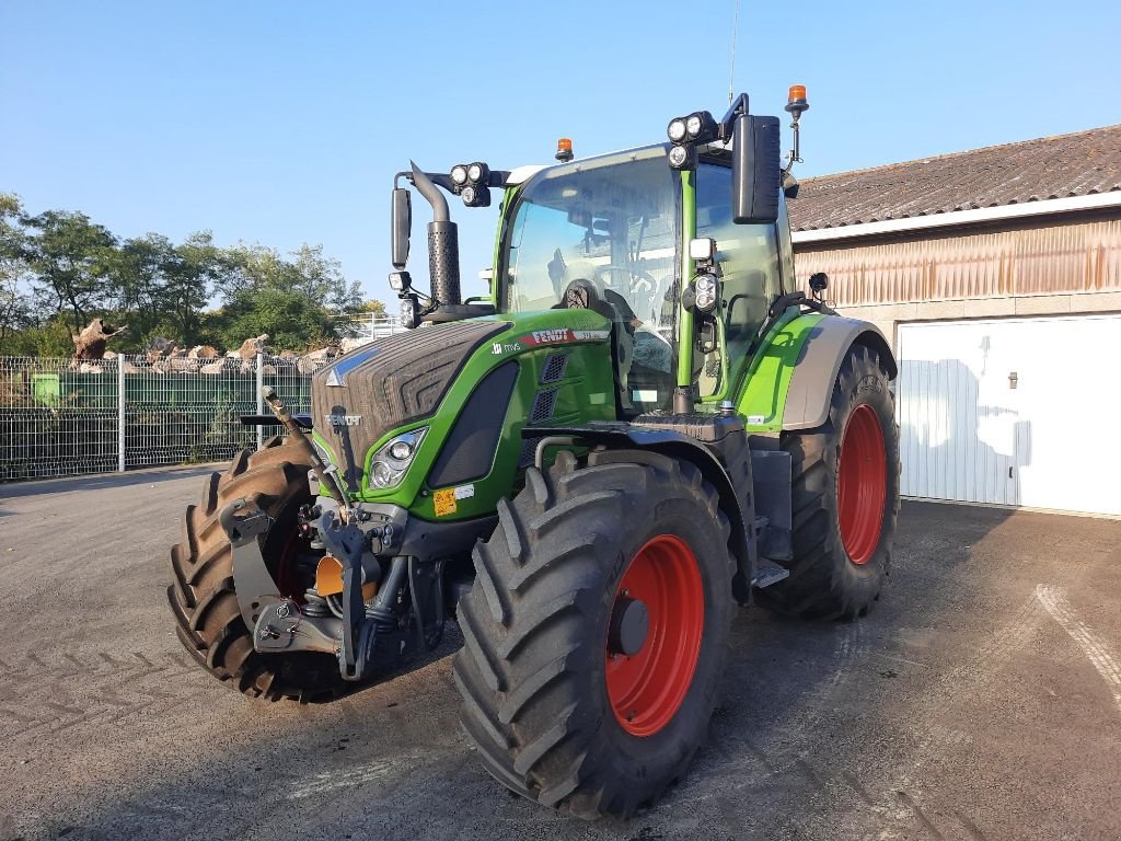 Traktor typu Fendt 516 Vario, Gebrauchtmaschine w Doué-en-Anjou (Zdjęcie 1)