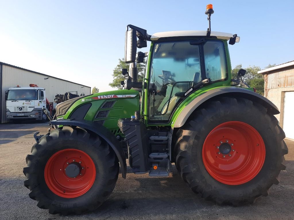 Traktor van het type Fendt 516 Vario, Gebrauchtmaschine in Doué-en-Anjou (Foto 4)