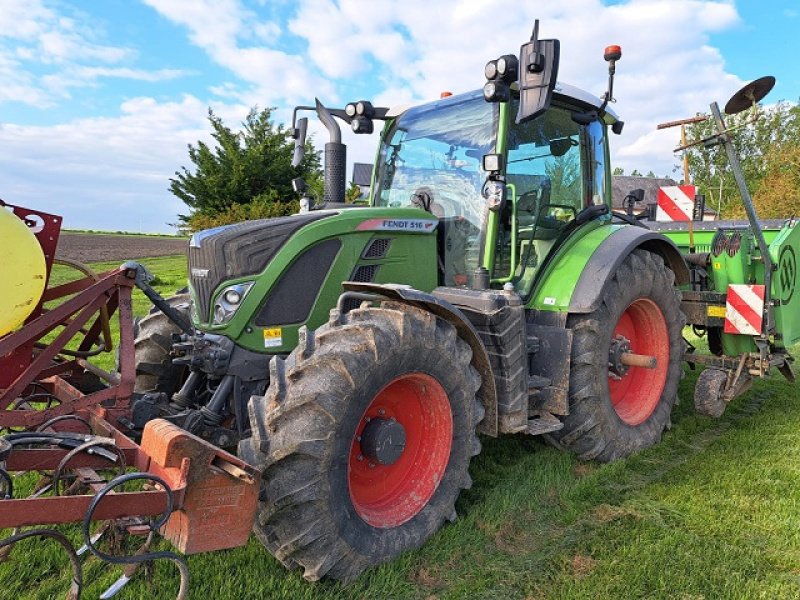 Traktor Türe ait Fendt 516, Gebrauchtmaschine içinde PITHIVIERS Cedex (resim 1)