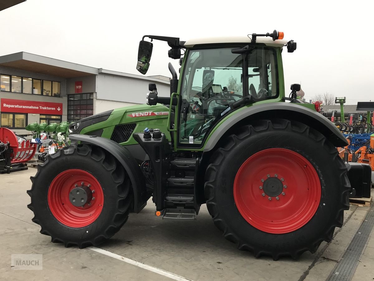 Traktor des Typs Fendt 620 Vario Profi+, Neumaschine in Burgkirchen (Bild 4)