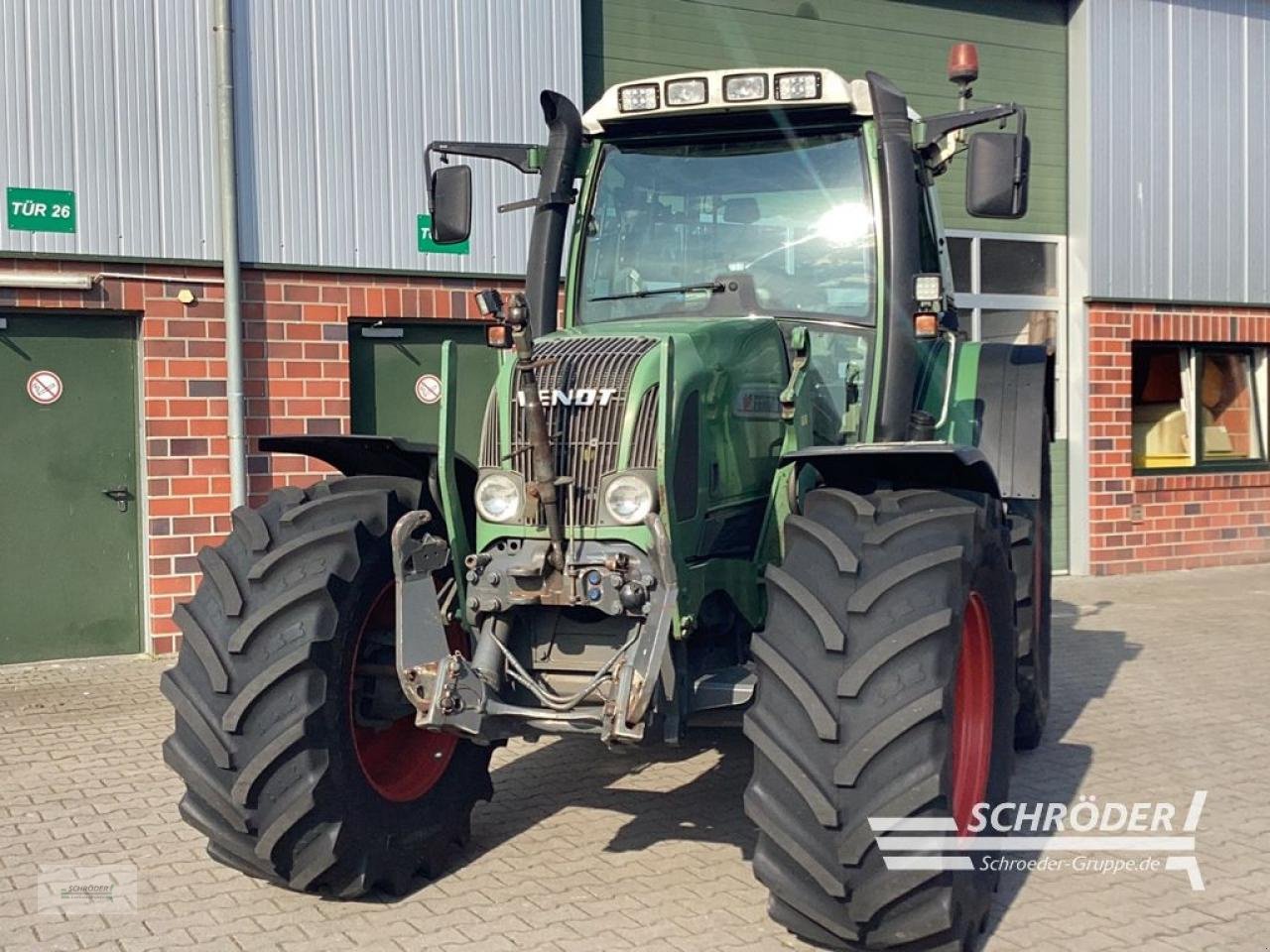 Traktor типа Fendt 711 VARIO TMS, Gebrauchtmaschine в Lastrup (Фотография 3)