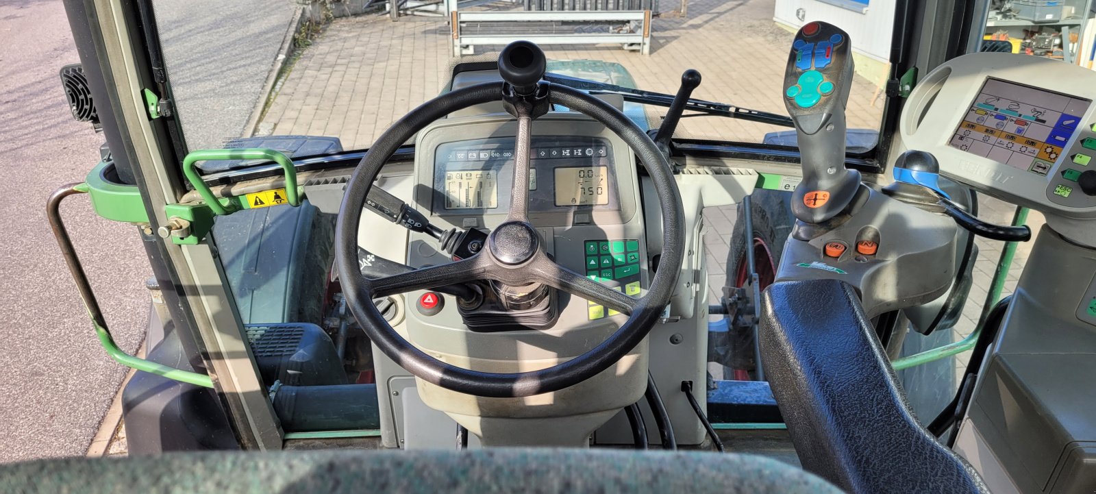 Traktor del tipo Fendt 711 Vario, Gebrauchtmaschine en Rauhenebrach (Imagen 4)