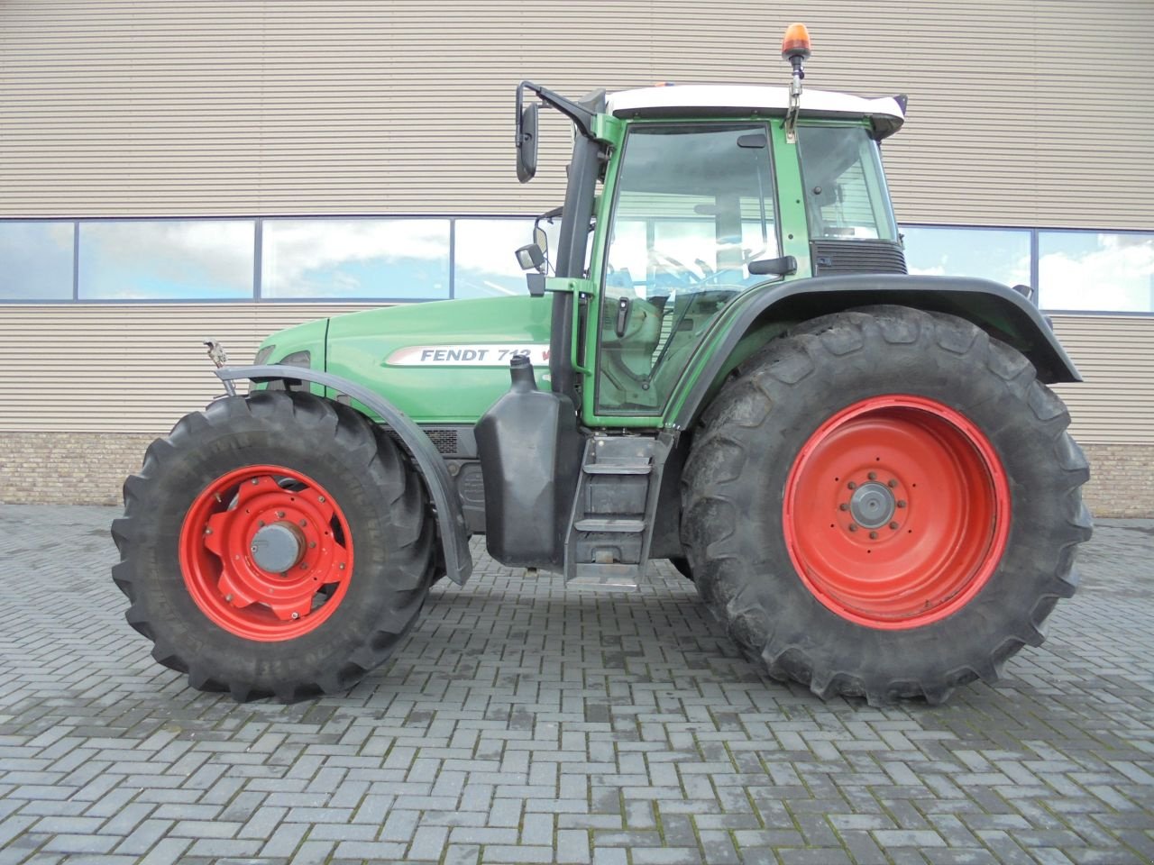 Traktor tipa Fendt 712 vario tms, Gebrauchtmaschine u Houten (Slika 2)