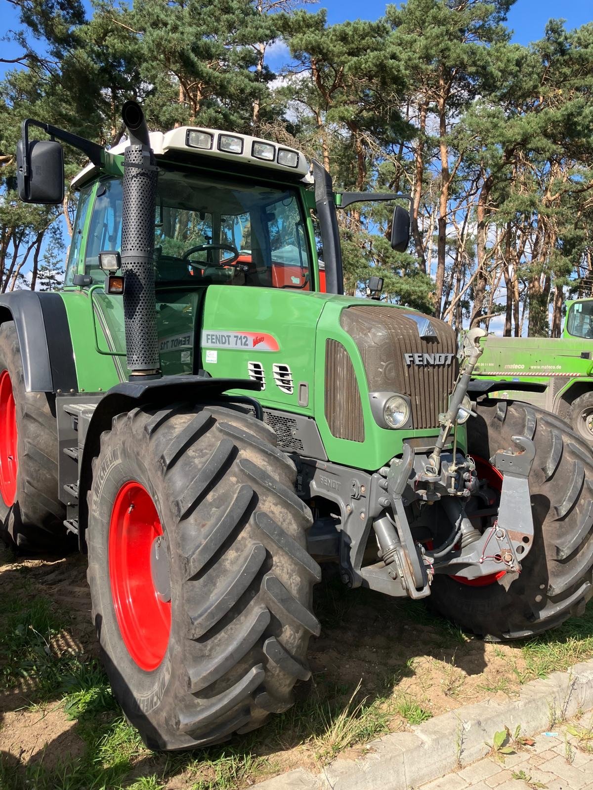 Traktor van het type Fendt 712 Vario, Gebrauchtmaschine in Hillerse (Foto 2)