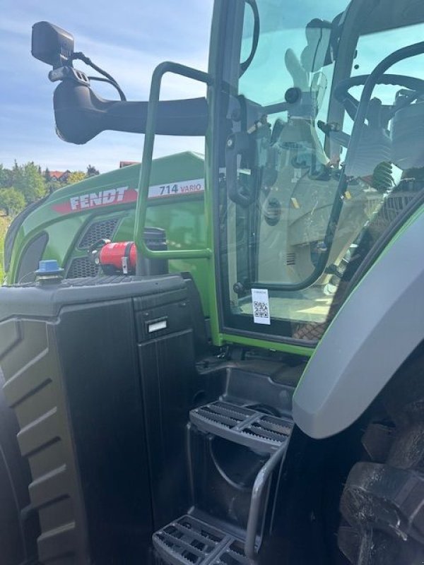 Traktor van het type Fendt 714 Vario Profi, Vorführmaschine in Sieget in der Wart (Foto 3)