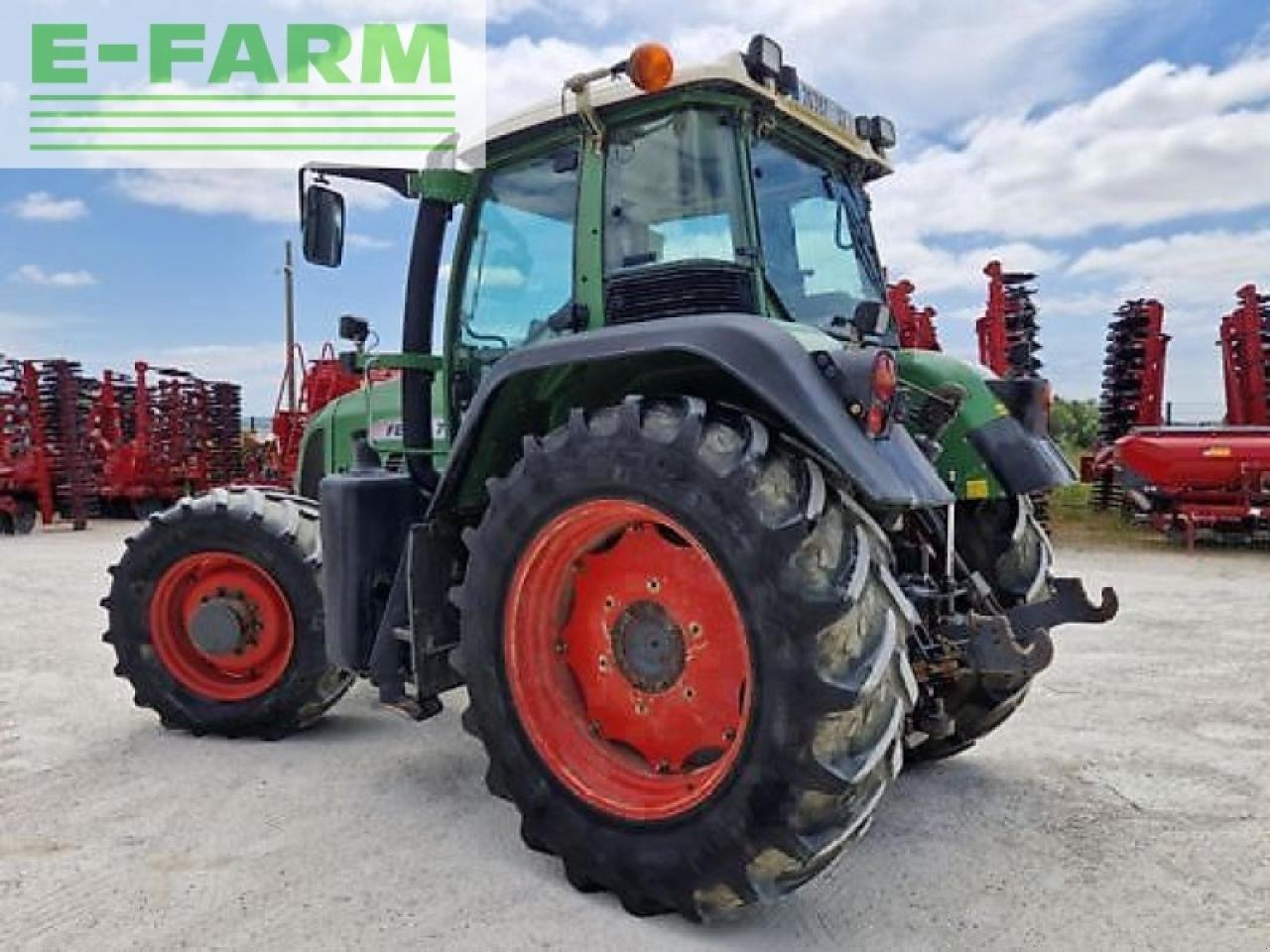 Traktor του τύπου Fendt 714 vario tms, Gebrauchtmaschine σε MONFERRAN (Φωτογραφία 4)