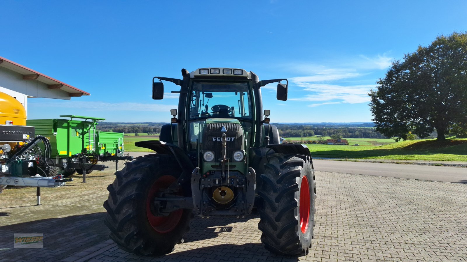 Traktor des Typs Fendt 714 Vario, Gebrauchtmaschine in Frauenneuharting (Bild 4)