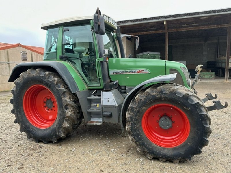 Traktor типа Fendt 714 Vario, Gebrauchtmaschine в Burkardroth (Фотография 1)