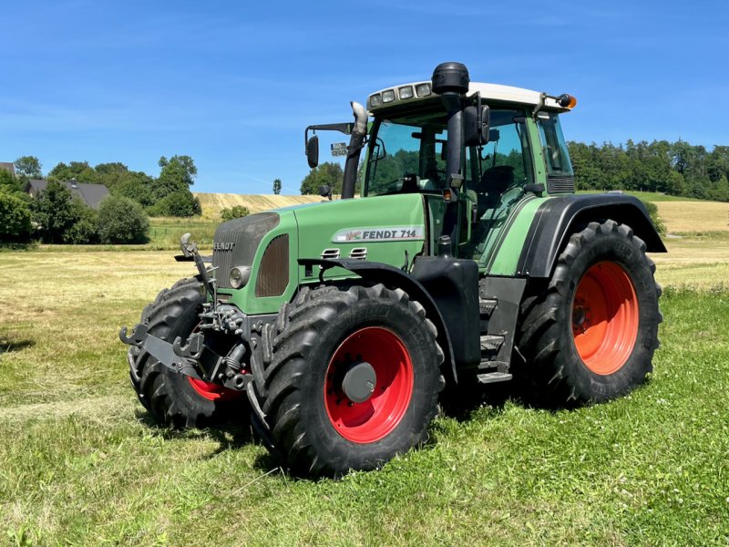 Traktor des Typs Fendt 714 Vario, Gebrauchtmaschine in Rödental (Bild 1)