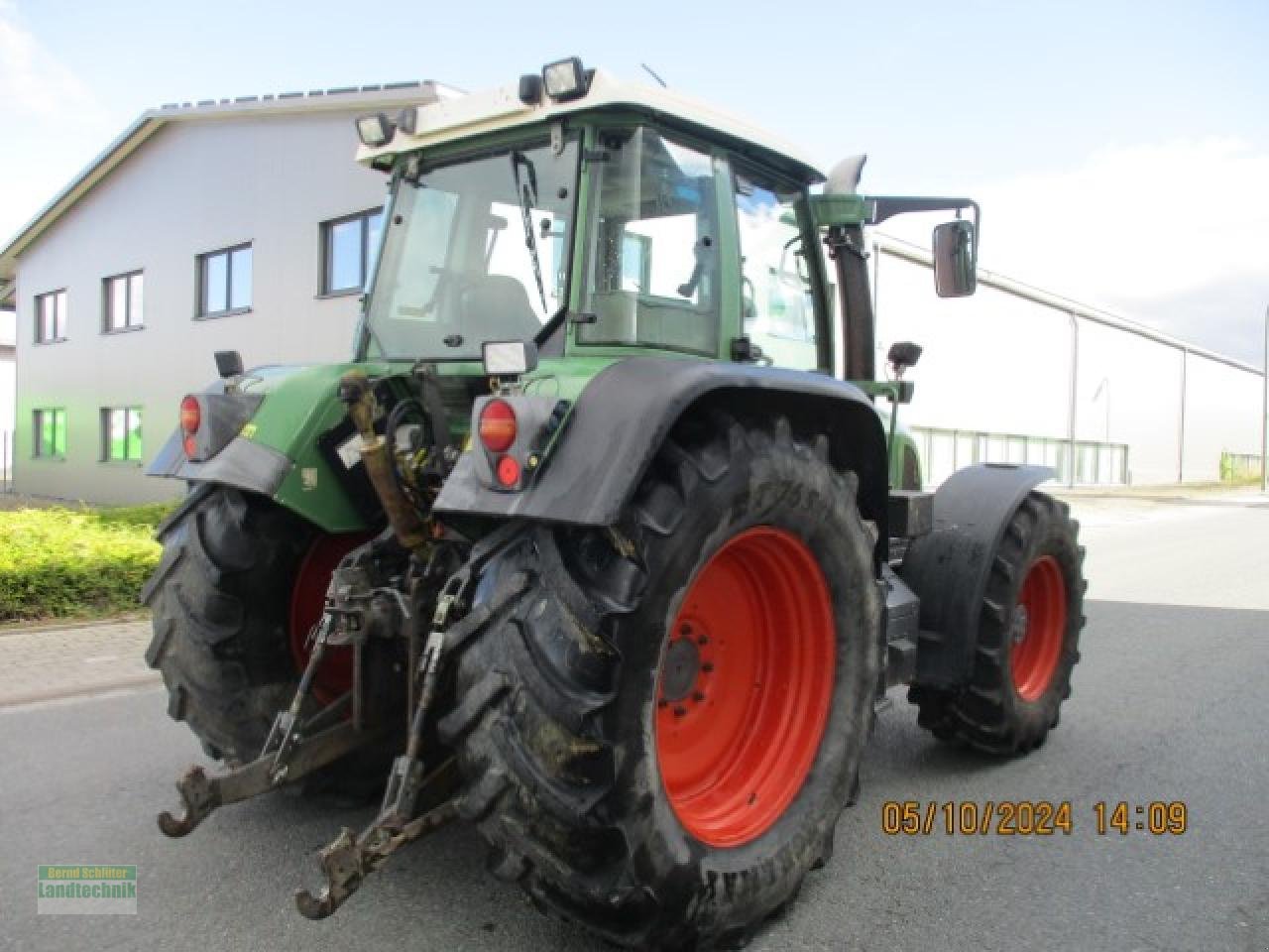 Traktor van het type Fendt 714Vario, Gebrauchtmaschine in Büren (Foto 8)