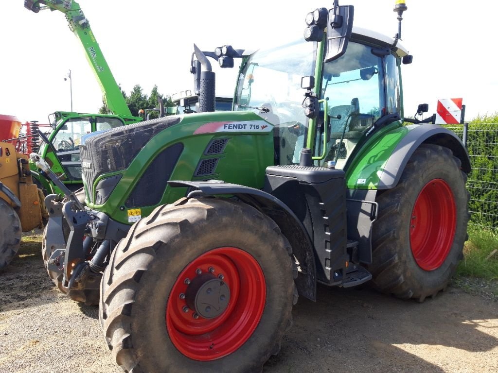 Traktor del tipo Fendt 716 POWER, Gebrauchtmaschine In BRAS SUR MEUSE (Immagine 1)