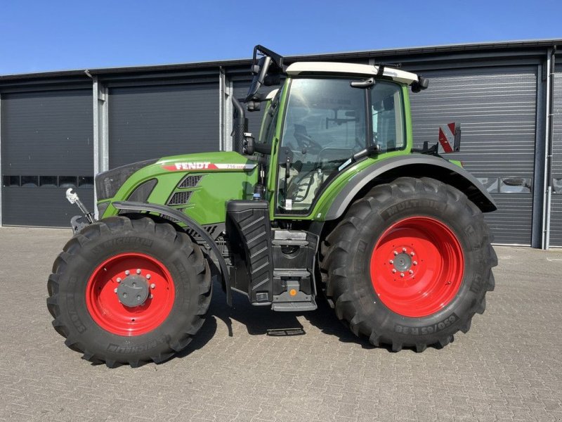 Traktor des Typs Fendt 716 Power, Gebrauchtmaschine in Hapert